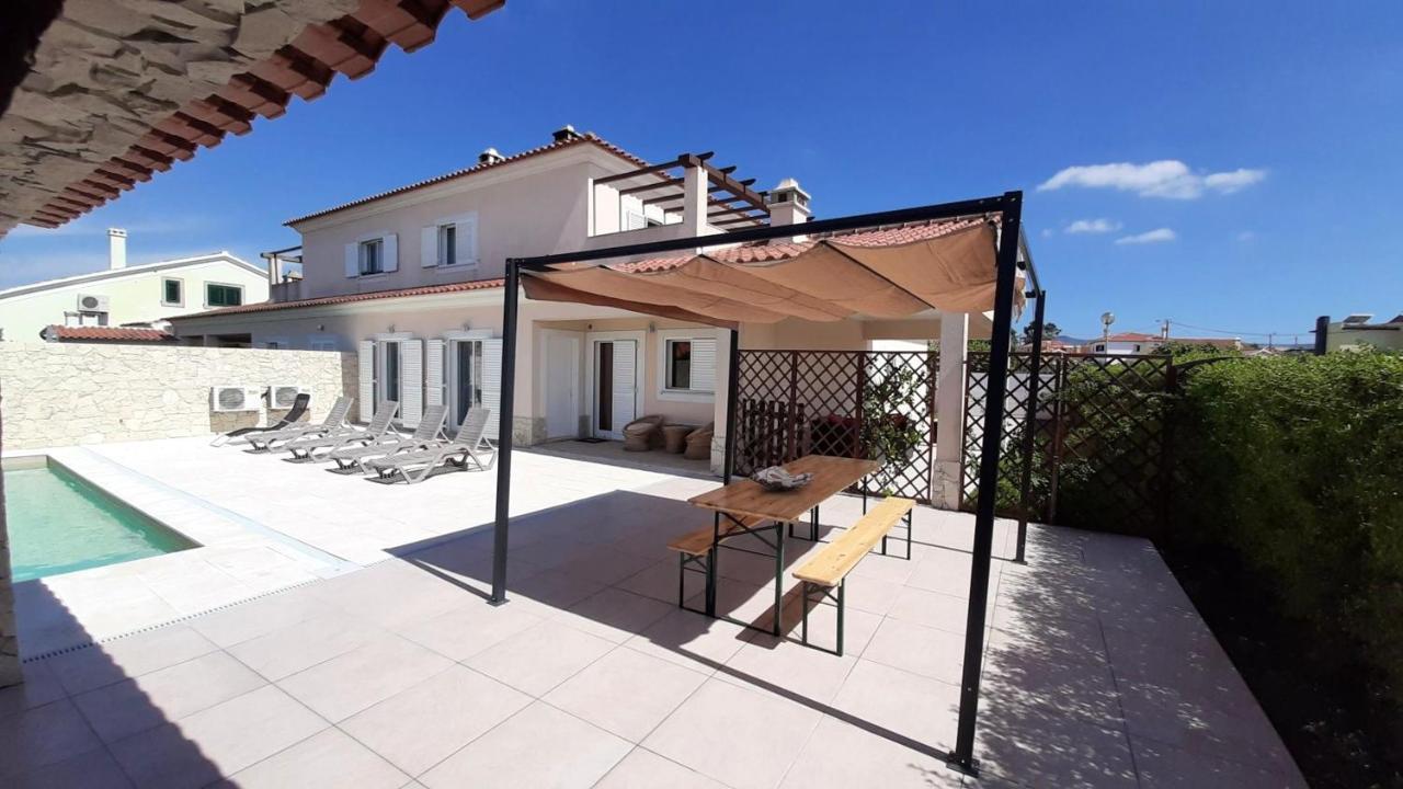 Spacious House In Aldeia Dos Pinheiros With Pool アゼイタオン エクステリア 写真