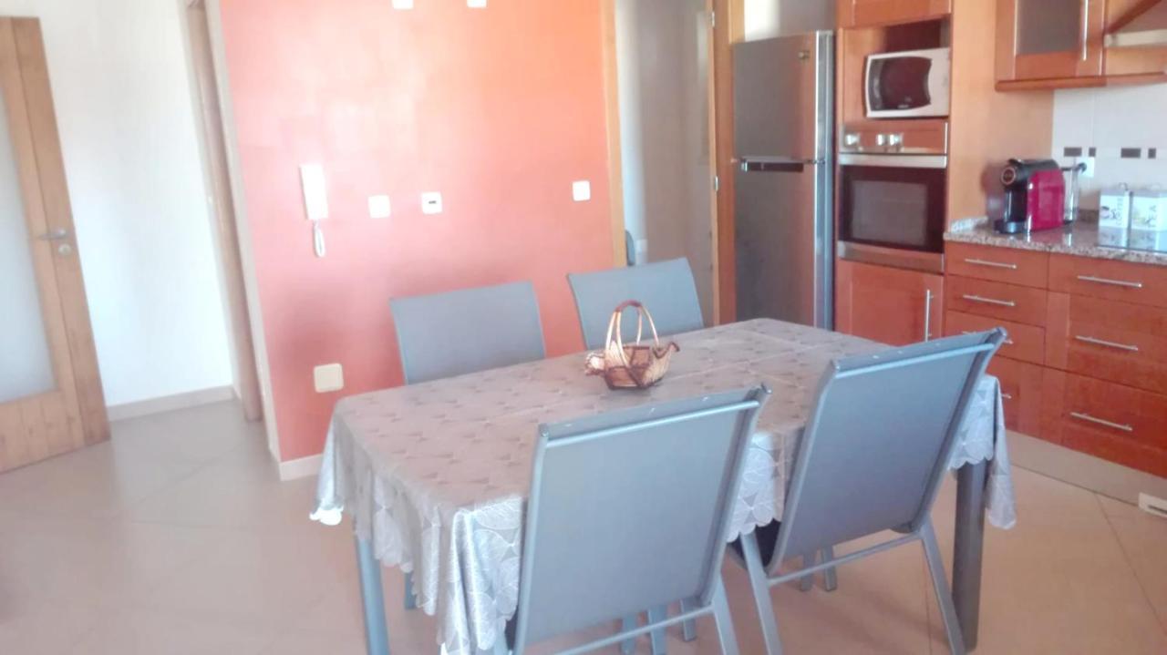 Spacious House In Aldeia Dos Pinheiros With Pool アゼイタオン エクステリア 写真