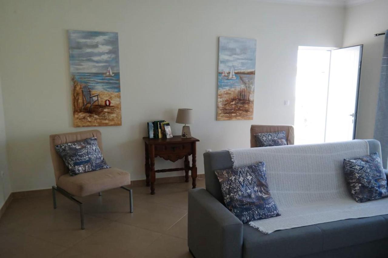 Spacious House In Aldeia Dos Pinheiros With Pool アゼイタオン エクステリア 写真