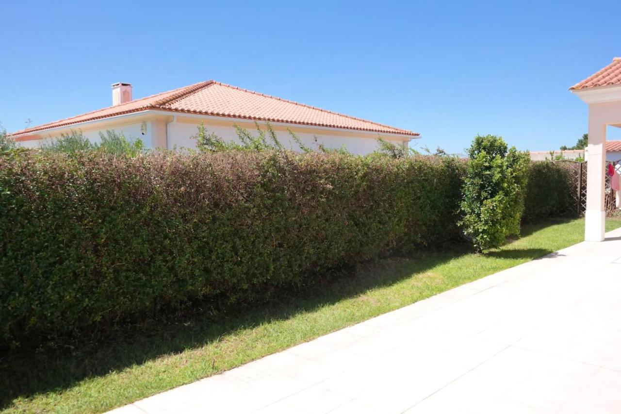 Spacious House In Aldeia Dos Pinheiros With Pool アゼイタオン エクステリア 写真