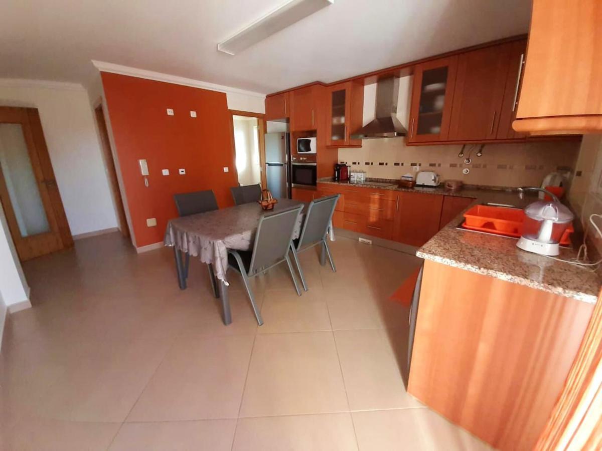 Spacious House In Aldeia Dos Pinheiros With Pool アゼイタオン エクステリア 写真
