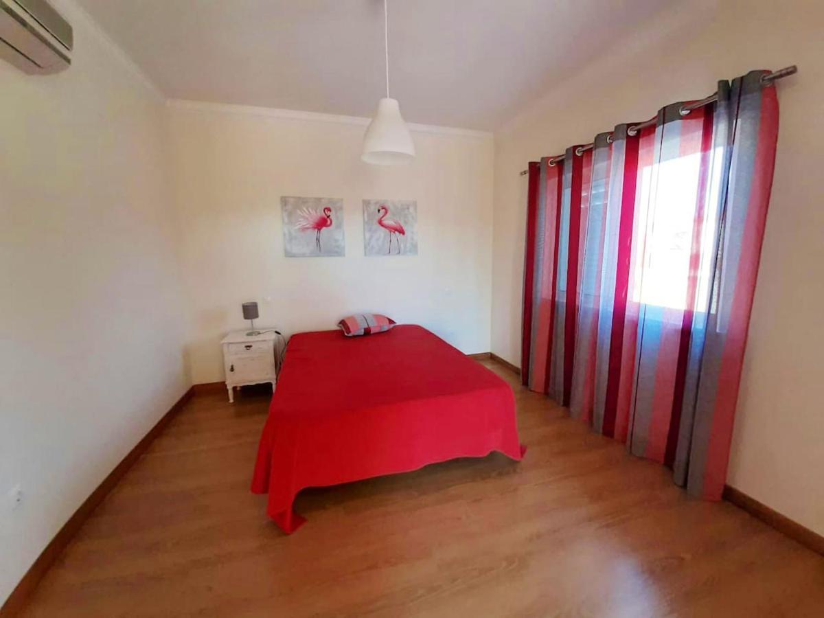 Spacious House In Aldeia Dos Pinheiros With Pool アゼイタオン エクステリア 写真